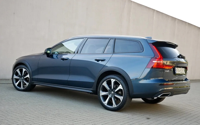 Volvo V60 Cross Country cena 164900 przebieg: 104604, rok produkcji 2020 z Kraków małe 742